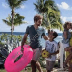 Famille partant en vacances