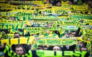 image d'illustration représentant des supporters nantais au stade la beaujoire